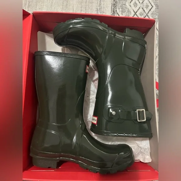 ☔️Hunter Dark Olive Gloss Boots - Picture 4 of 10